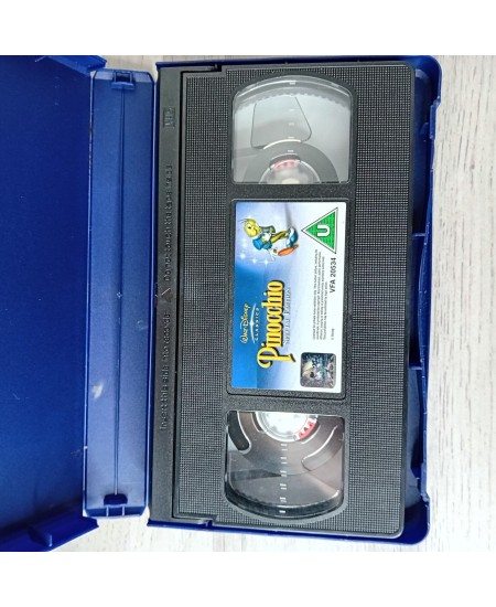 PINOCCHIO SPECIAL EDITION VHS TAPE - RARE RETRO MOVIE SERIES KIDS