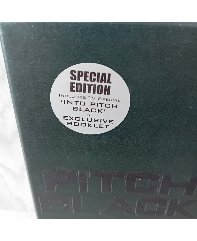 PITCH BLACK SPECIAL EDITION DIRECTORS CUT VHS TAPE - RARE RETRO MOVIE SERIES