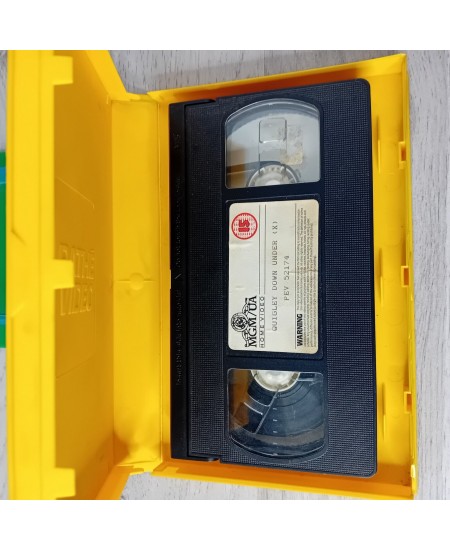 TOM SELLECK QUIGLEY DOWN UNDER VHS TAPE - RARE RETRO MOVIE SERIES WESTERN