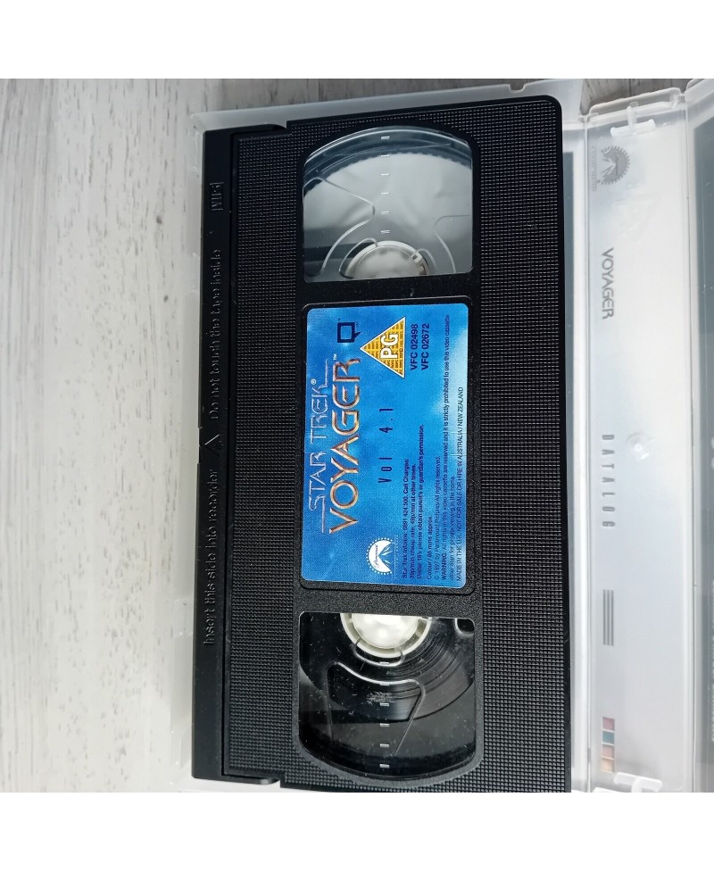 STAR TREK VOYAGER VOL 4.1 VHS TAPE - RARE SERIES MOVIE FILM SCI FI