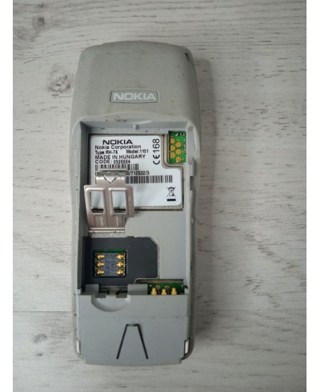 NOKIA 1101 MOBILE PHONE RETRO VINTAGE - VERY RARE - SPARES OR REPAIRS -
