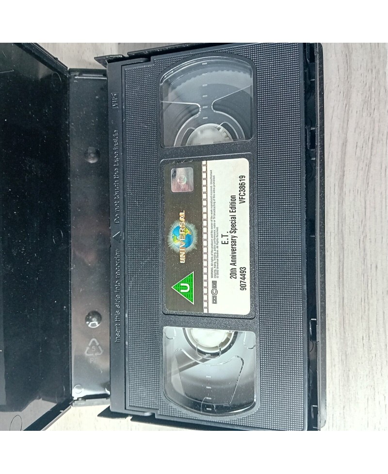 E.T SPECIAL EDITION VHS TAPE -RARE RETRO MOVIE SERIES VINTAGE 2002