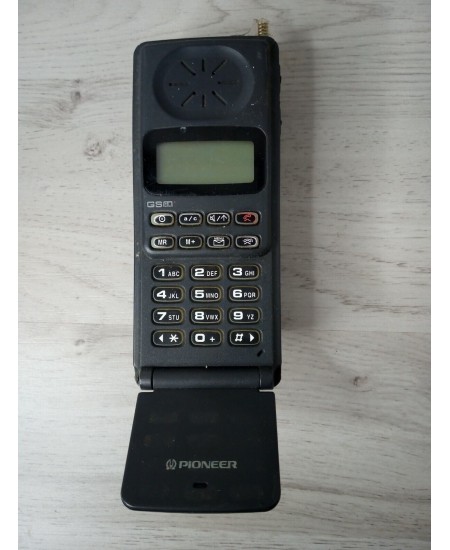 PIONEER PCC-D700 MOBLIE PHONE - RARE VINTAGE 1990,S - RETRO COLLECTORS GSM