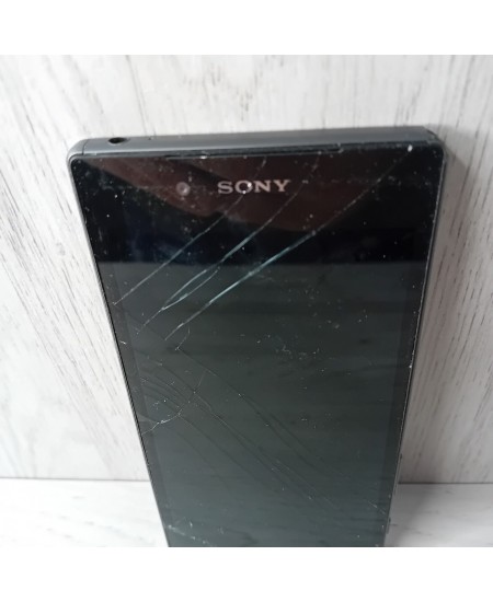 SONY XPERIA MOBILE PHONE NOT TESTED - SPARES PARTS OR REPAIRS SCREEN CRACKED