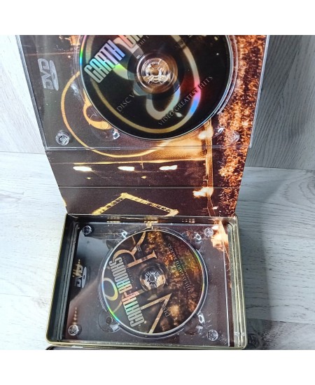 GARTH BROOKS THE ENTERTAINER 5 DVD BOXSET - COMPLETE & V.RARE STEEL TIN 2006