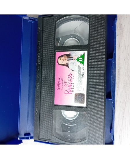 THE PRINCESS DIARIES VHS TAPE - RARE RETRO MOVIE SERIES VINTAGE