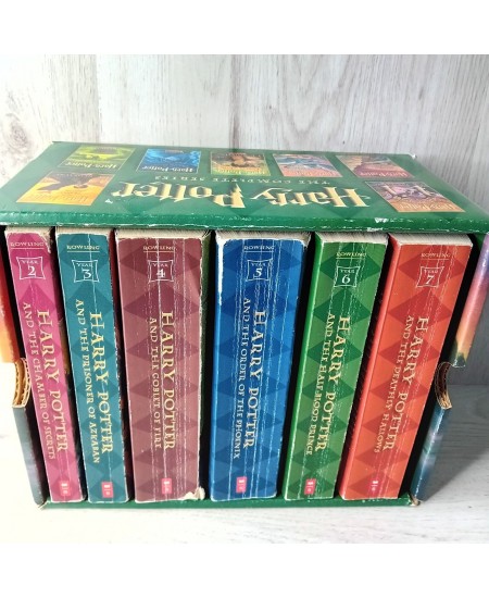 HARRY POTTER THE COMPLETE SERIES 7 BOOK SET PAPERBACK - RARE RETRO 2007