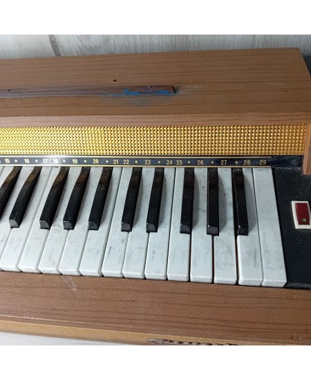 GIACCAGLIA ELECTRIC ORGAN MADE IN ITALY 1960,S - V.RARE RETRO VINTAGE