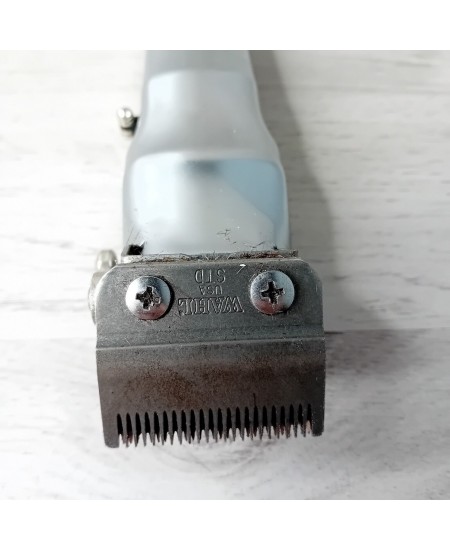 KEMEI PREMIUM METAL HAIR CLIPPER - FOR SPARES OR REPAIRS, BROKEN SWITCH