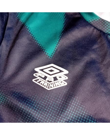 UMBRO IRELAND SOCCER TRAINING JERSEY SIZE MWDIUM VINTAGE 1990,S -VERY RARE RETRO