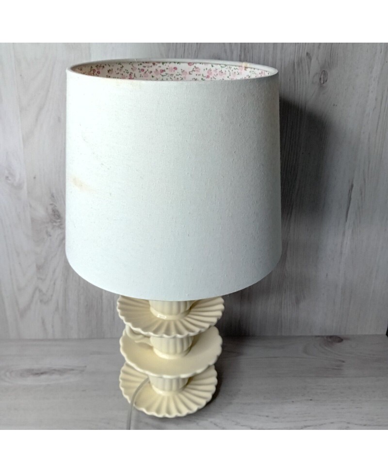 TEA CUP & SAUCER STACKED LAMP HOMEBASE - RARE RETRO LIGHT TABLE LAMP